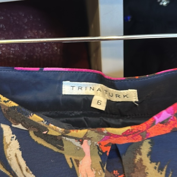 Trina Turk fuschia/navy/orange floral print pleated lined skirt size 6 - Picture 2 of 3